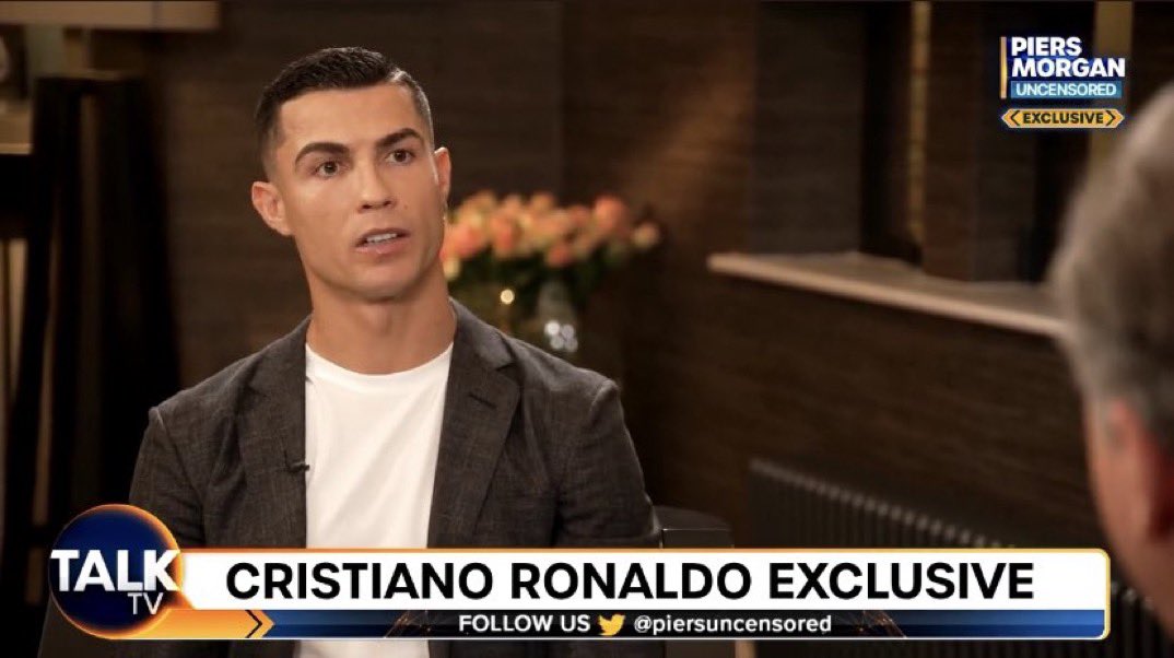 🚨 Cristiano Ronaldo: Manchester United, kulüp sahiplerinin umrunda bile değil. Her şey 20 yıl öncekiyle aynı. Spor salonu,duş,havuzlar hatta yemekhane bile. Hiçbir şekilde gelişim yok teknolojik hiçbir şey yok. Bu büyük kulübü bir ticaret aracı olarak görüyorlar