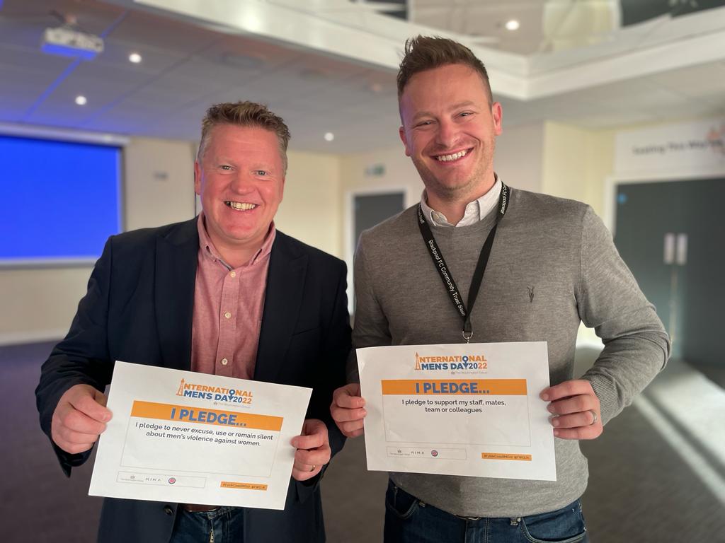 uyacic's tweet image. Great to see so many of the @FyldeCoastRBN members supporting #fyldecoastimd22 here is @ashhackett @BFCCT_ and @Beaverbrooks Paul Holly showing their support