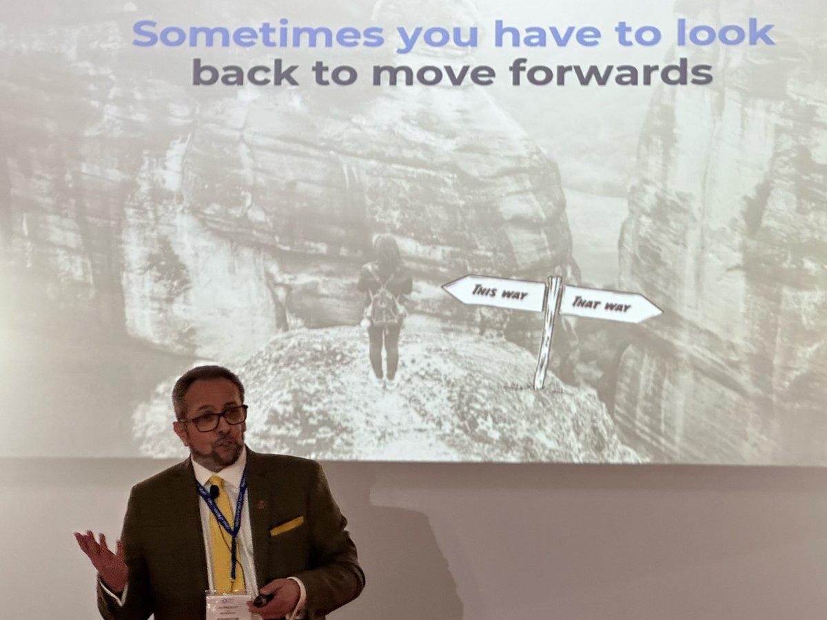 AlKingsley_Edu's tweet image. Sharing some digital ❤️ at #GESSDubai