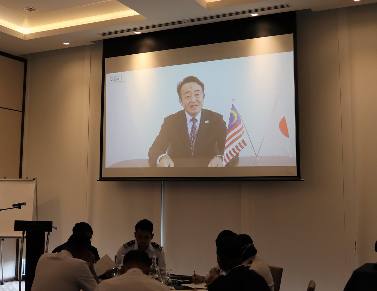 JPNAmbMalaysia's tweet photo. Gave a keynote address at the 8th Contact Group Meeting on Sulu & Celebes Seas organized by @UNODC and supported by Japan. Coast guard agencies from ๐ฎ๐ฉ ๐ฒ๐พ ๐ต๐ญ discussed ways to address intโl maritime crimes. ๐ฏ๐ต continues to work together towards the rule-based maritime order. https://t.co/U109eAZN3e