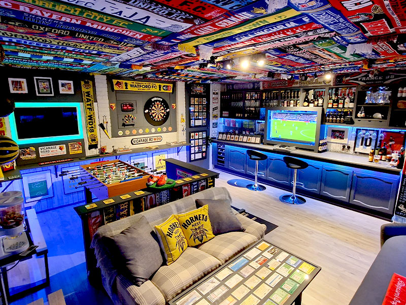 BBCSussex's tweet photo. Good luck to Ben Griss from #UpperDicker.
He's a finalist in "Games Room of the Year" competition for this amazing football fanzone.
Vote for him here:
https://t.co/7PWnb8oHLn https://t.co/4vRpCPmfV6