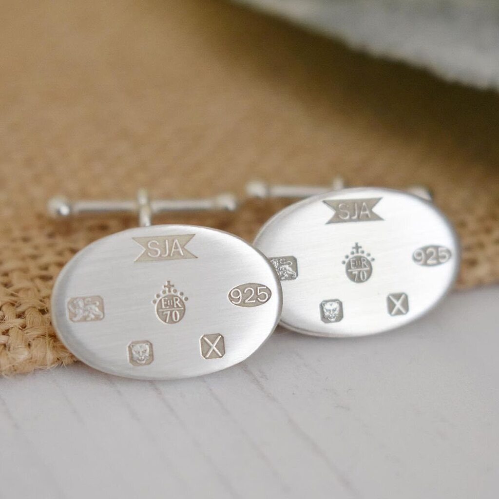 LondonAssay's tweet photo. Repost @kysamsilver Wonderful hallmarking from the @theassayoffice on a lovely commission this week. #specialbirthday #platinumjubilee #handmade #handmadejewellers #bedfordshire #ampthillbusiness #bedfordshirebusiness #hertfordshiremums https://t.co/Megzenl0vO https://t.co/TTyrS4w6Ut