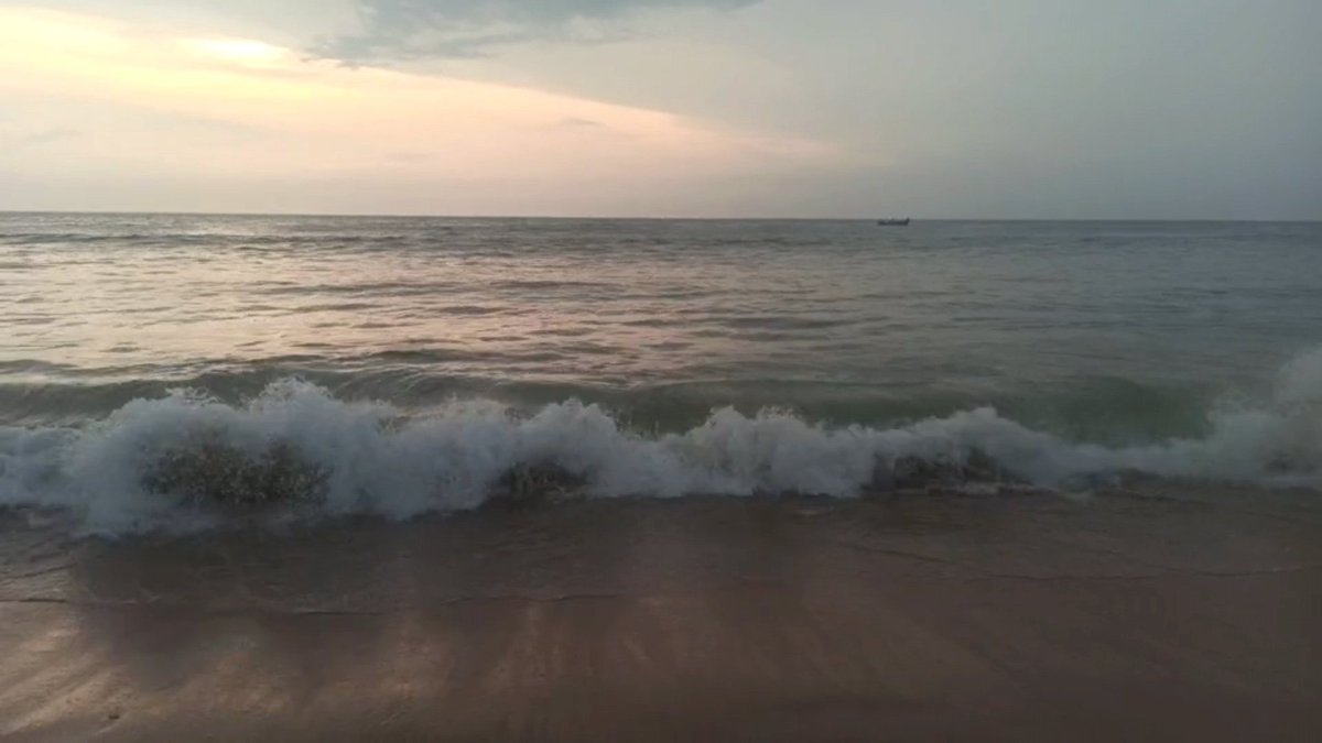 _Sreeya__'s tweet photo. 🌊❤️ https://t.co/unR3X0sm2j