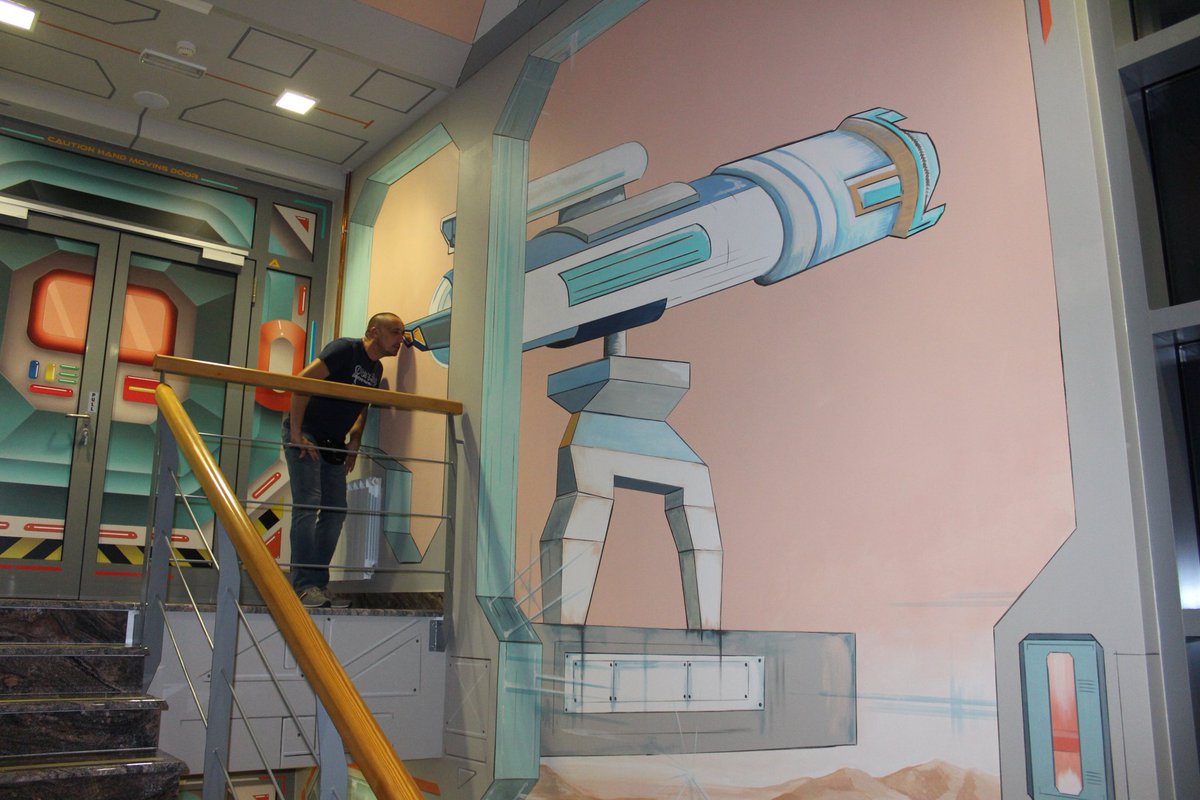 ficha3d's tweet photo. Best way to explore #outerspace from @heli_space is of course with #telescope 🔭 💪💪💪💪 😉🚀🚁💪

#JournyToMars  #ArtAirways #3DFilip #3Danamorphic  #canvas #grafitti #straße #kunst #Erde #anamorphosis #earth #3DStreetArt #streetart #Spaceship https://t.co/52KQiKJ1mJ