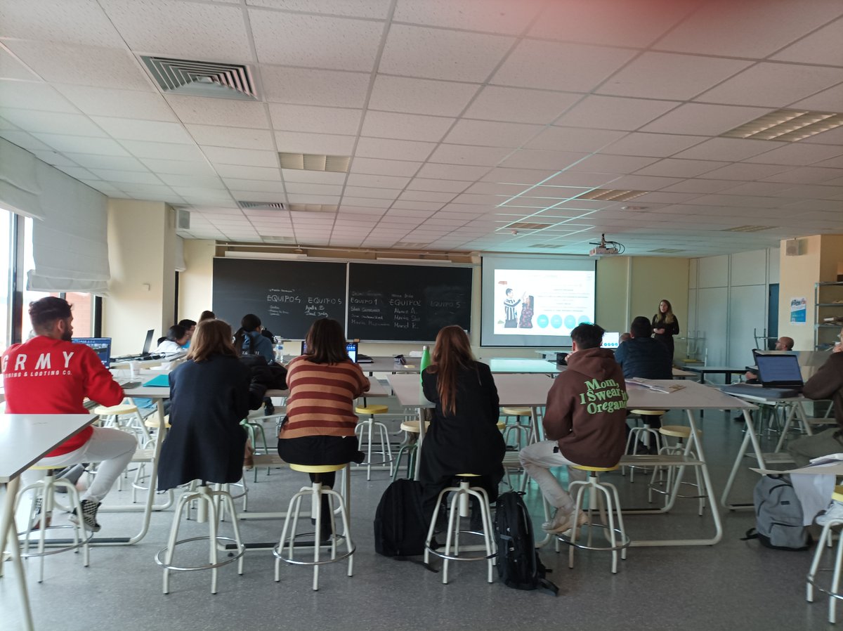 📸Nuestra compañera de Prescripción, <a href="/monicalinan1/">Mónica Liñán</a>, presentó hace unos días al alumnado del Grado de #Arquitectura de la <a href="/uaxuniversidad/">UAX</a> nuestro Architecture Student Contest.

Gracias al profesorado por su implicación 😊
🔗…ture-student-contest.saint-gobain.com

💛#MakingTheWorldABetterHome