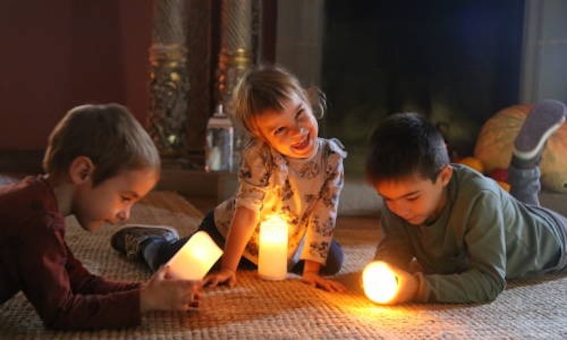 Operació Espanta Fantasmes a <a href="/MonStBenet/">Món Sant Benet</a> 👻 🔦
Vine a resoldre en família un petit joc de pistes pel monestir i un petit taller de cuina. Fins al 27 de novembre. Per a infants de 3 a 10 anys &gt; sortirambnens.com/activitats/sor… #fantasmes #ambnens #sortirambnens