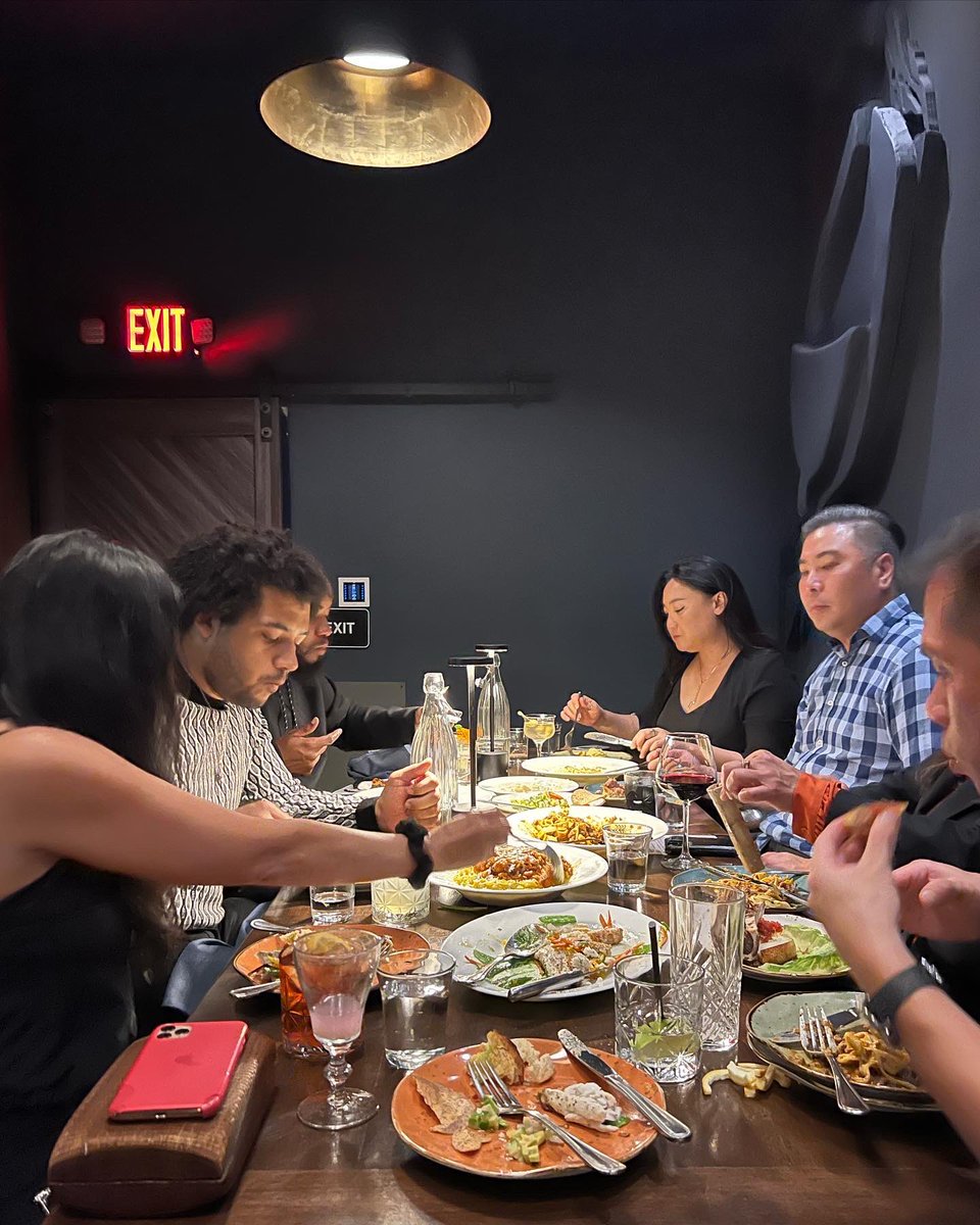 FormaRestaurant's tweet photo. Come for the food. Stay for the vibes.

__________________________________
#HAPPYHOUR 4PM to 8PM
#BRUNCH // Sat and Sun // 11AM to 3PM

📍 #FormaVenice https://t.co/LSB0zD15RJ