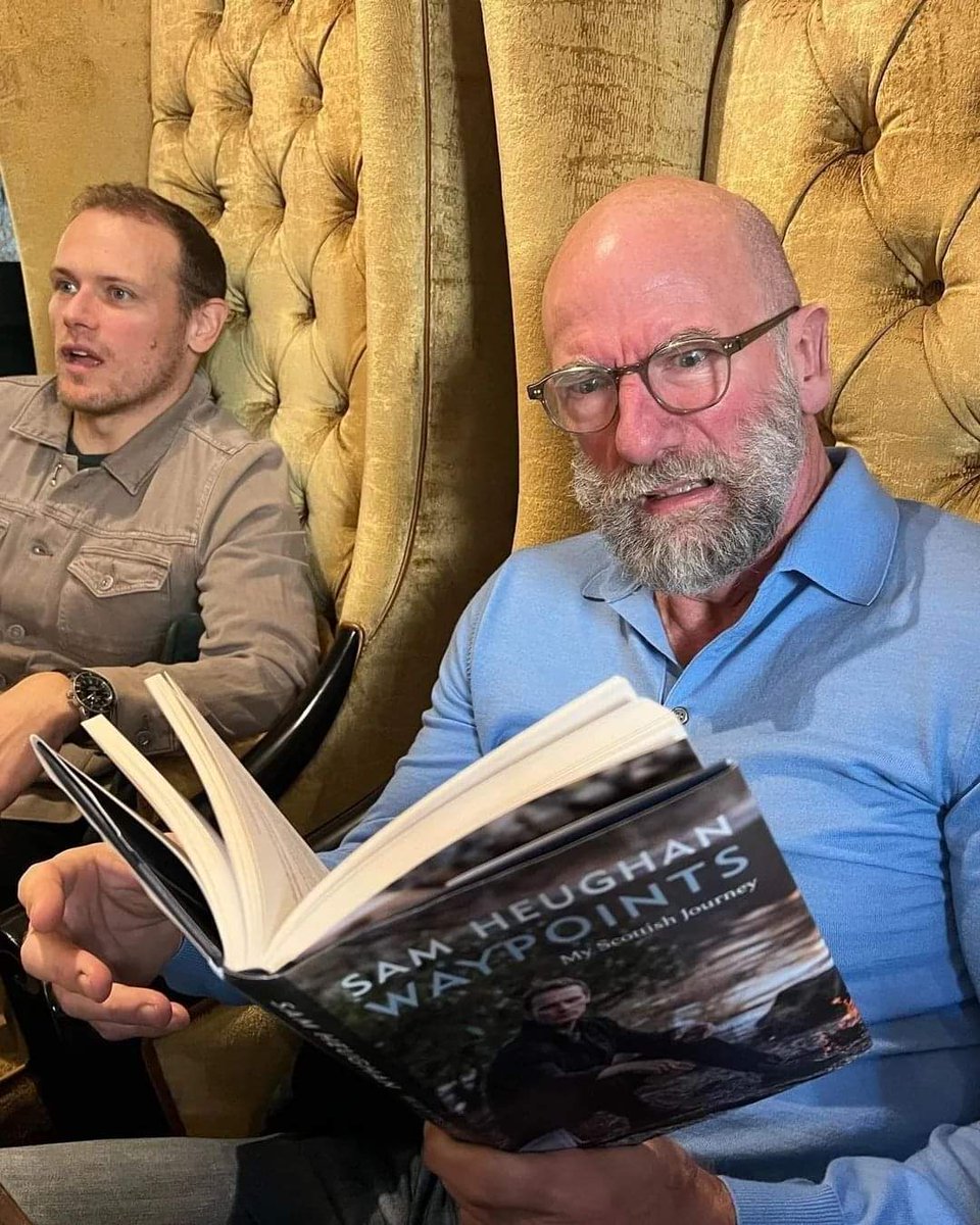 barbaramills1's tweet photo. Repost @grahammctavish IG
The slow dawning realisation of what is contained within the pages of Sam’s book #waypoints #hemademedoit #nevertobeunseen #aliteraryjourneythroughonemansfeveredodyssey @samheughan 
#SamHeughan #GrahamMcTavish https://t.co/BEkXdElVUu