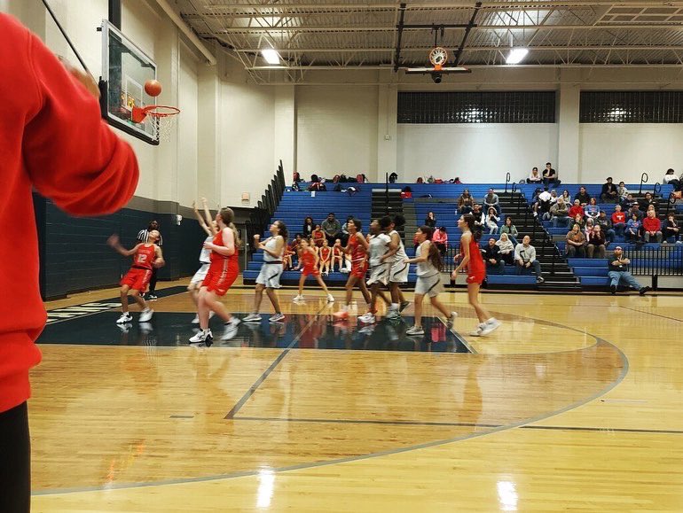 First game of the season and GMS  7th B girls came out with a W!! 43-9 We’re so incredibly proud of these girls after only 4 practices!!! <a href="/GrapevineMiddle/">Grapevine Middle</a> <a href="/GMSgirlsath/">GMS Girls Athletics</a> #PonyProud