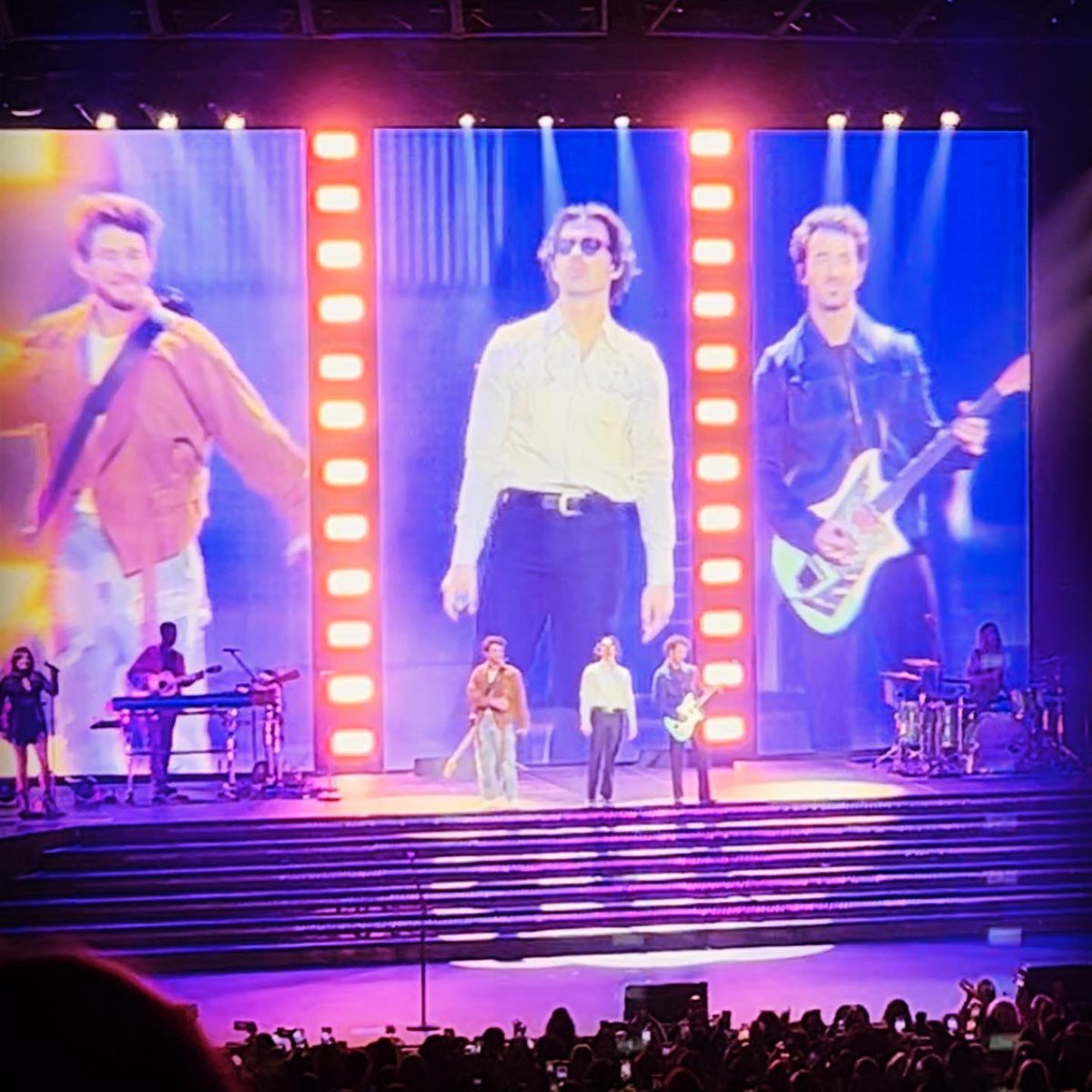 kklessens's tweet photo. @jonasbrothers @joejonas @nickjonas @kevinjonas my dreams came true in Vegas this weekend. Thanks for the best birthday ever 💕 https://t.co/gFj3ej72X7