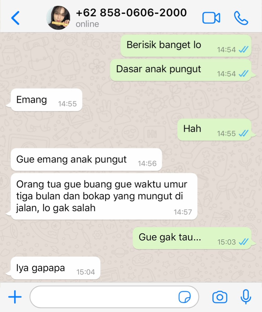 mochiro_'s tweet photo. 𖥸˚MARKHYUCK˚𖥸

━[  Anak Pongot  ]━

   Kekesalan Mk berujung dengan penyesalan begitu kata-katanya tidak sengaja menyakiti lawan pihak.
· · ─────── ·𖥸· ─────── · · https://t.co/8cmyHbC80b