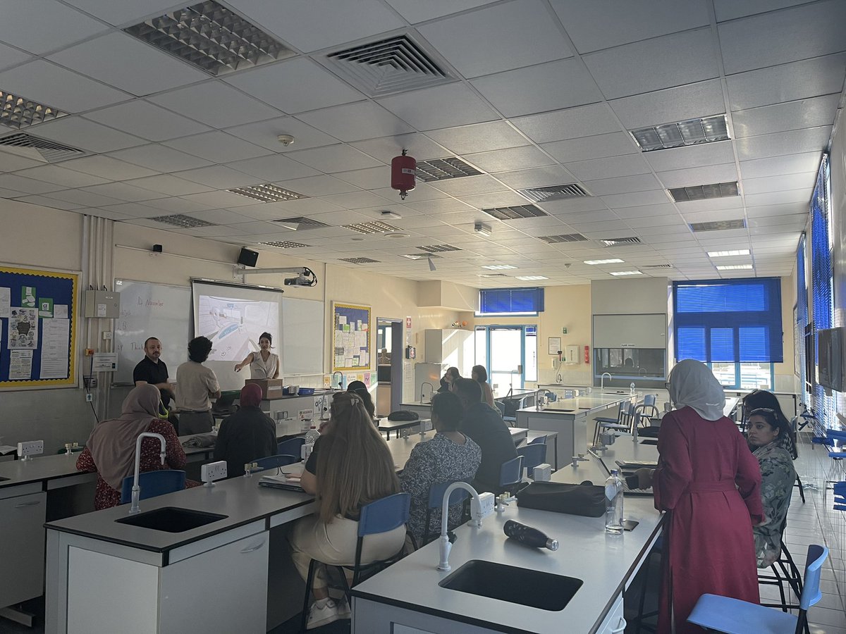 VRLab Academy tweet media