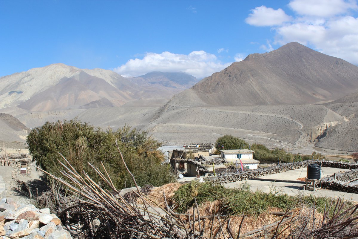 himallifephoto's tweet photo. #Himalayan #Life #Photo №50　#Pangling #Mustang #Nepal #Voluntary #Himal　#Kaligandakiriver　#gurung
＃ヒマラヤ　＃生活　＃写真　#パンリン　＃ムスタン　＃ネパール　＃ボランティア　＃山村　＃貧困　＃ヒマール　＃グルン族 https://t.co/YMEY10Gws1
