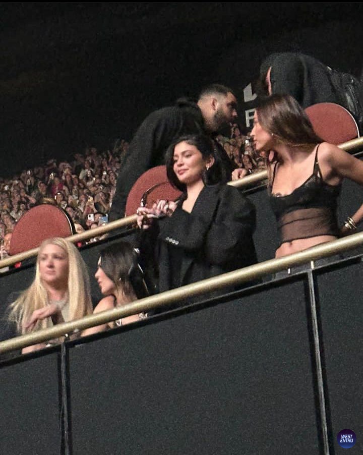 WST KENDALL, KYLIE, AND HAILEY AT HARRY'S CONCERT