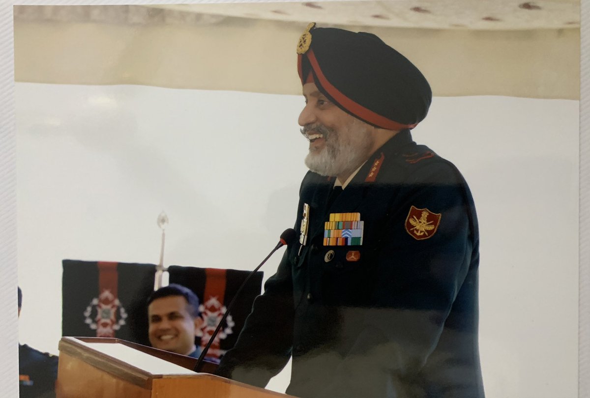 TinyDhillon's tweet photo. Two principles of life 
1. Never miss the smallest of details
2. Always wear a smile ☺️

Jai Hind 🇮🇳 https://t.co/doNmGq2tzW
