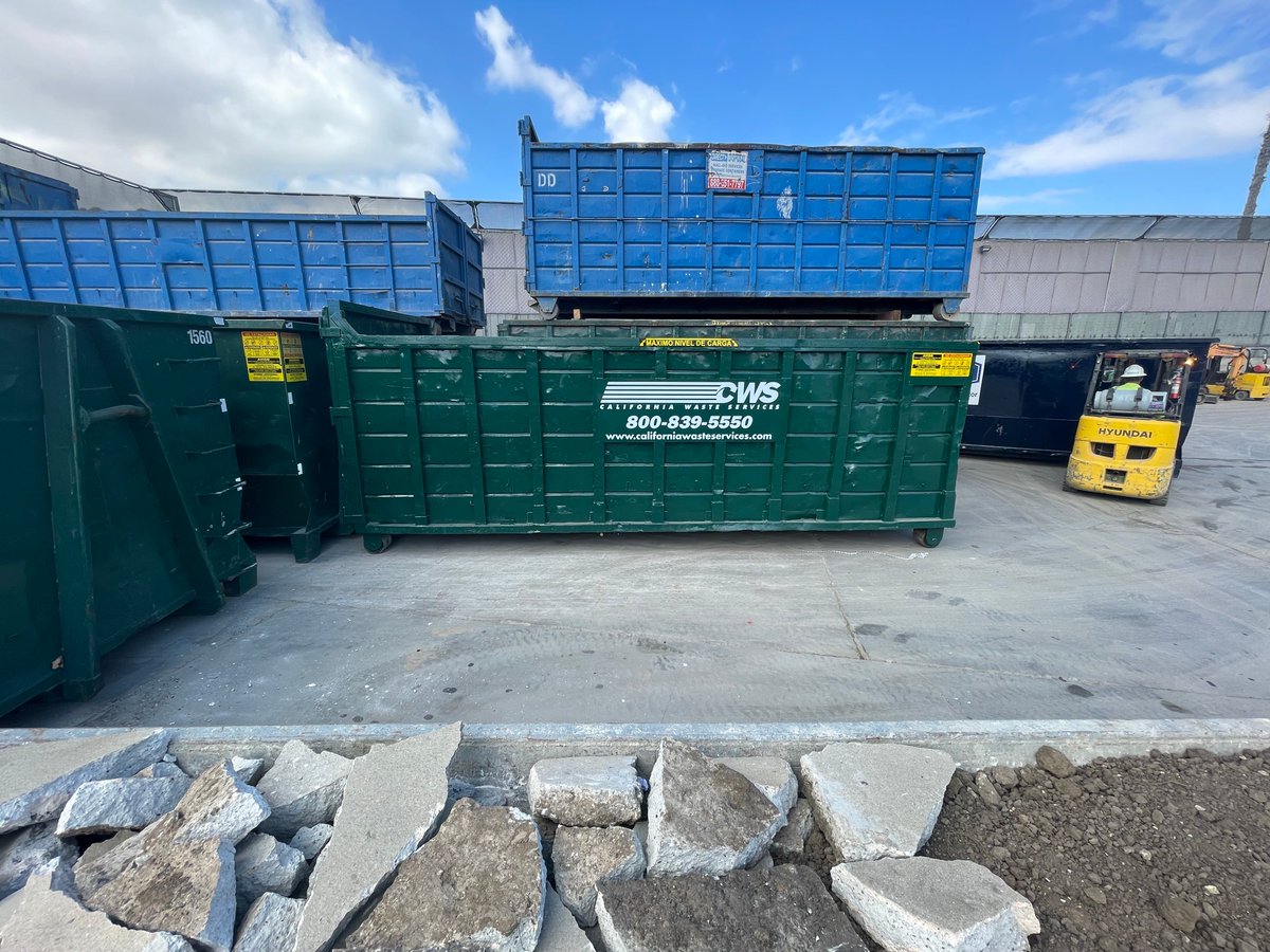 CWSRecycle's tweet image. Now selling used dumpsters.

Get them before we run out.

californiawasteservices.com/dumpsters-sale…