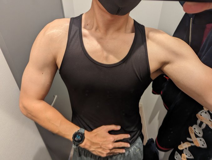 背中トレと腕トレをしました💪😗💪 