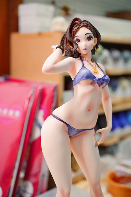 作業中横にどいてもらっている見栄さんをつい撮ってしまう。パチリ 