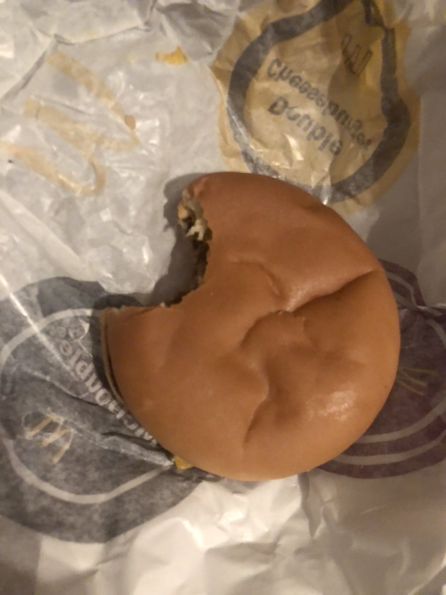 vPandaGamer22's tweet photo. nah because who tf took a bite out of my mcdouble then wrapped it up and gave it to me i want my money back https://t.co/IyVq6RhqOq