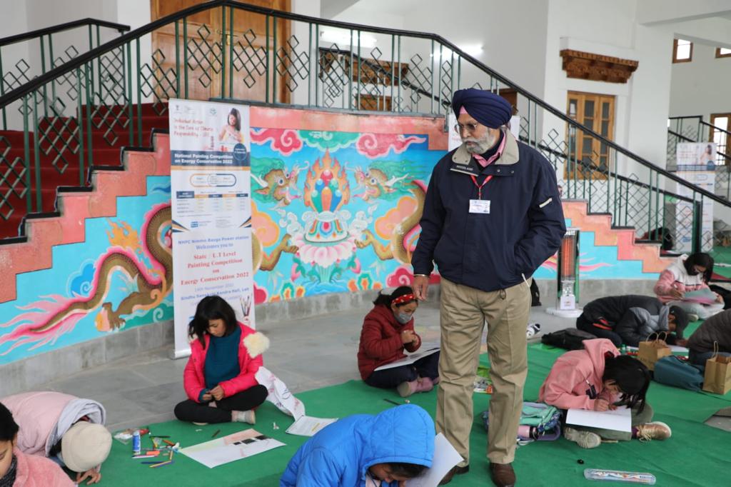 nhpcltd's tweet image. #NHPC Nimmo Bazgo Power Station (UT of Ladakh) organized State/UT level painting competition at Leh on 14.11.2022 for Ladakh. HoP, Nimmo Bazgo PS &amp;amp; Chutak PS &amp;amp; Principal Secretary (Education), Ladakh felicitated students during the occasion. ##Hydropower @raghurajmr @MinOfPower