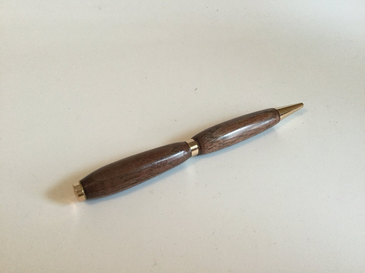 rockcutwoodwork's tweet photo. Thanks for the kind words! ★★★★★ "The walnut pen was beautiful. Nice grain and shape. Came in a box perfect for gifting." annekaheise https://t.co/TxvsbFXXhM #etsy #woodworking #woodpen #woodcraft #homedecor #maple #curlymaple #woodenpen #handcrafted #wood https://t.co/7Tza1Ne2dJ