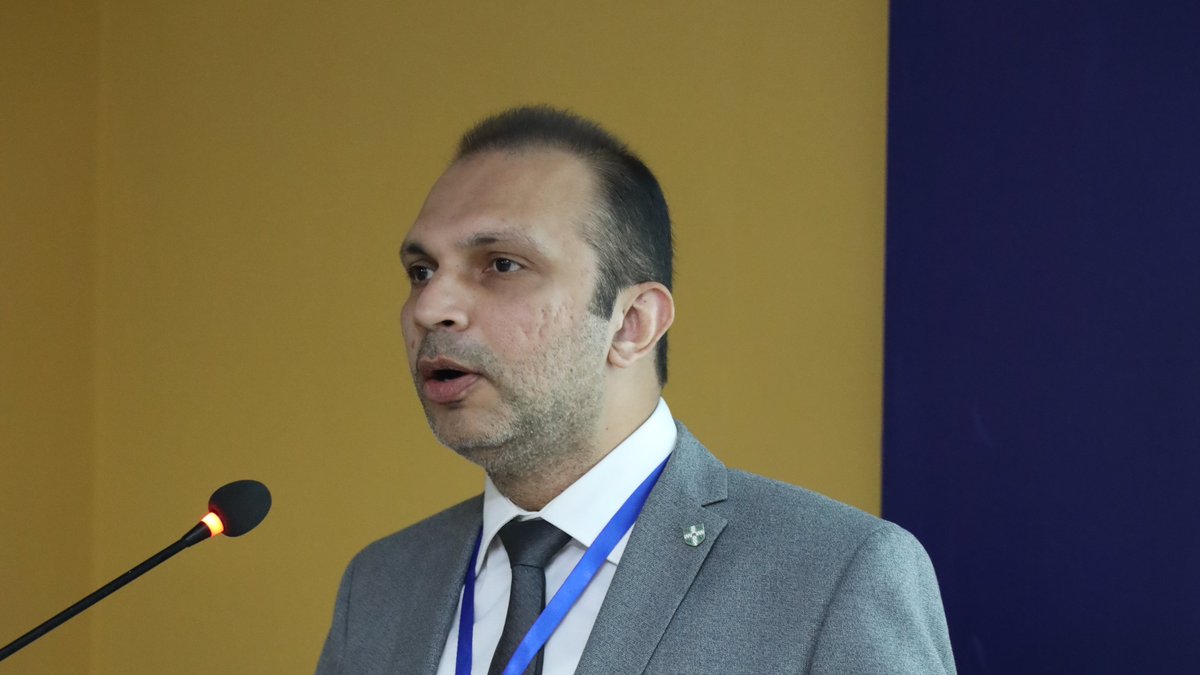ICHPEofficial's tweet photo. SYMPOSIUM 2- Building Resilience in Health Professionals Education was Moderated Dr. Kainat Jawed &amp; was chaired by Prof. Dr. Shahid Mahmud Malik. 
Dr. Naveed Yousuf 
Prof. Dr. Muhammad Tariq &amp;
Dr. Muhammad Saiful Bahri presented their talk. 

#UCMD #UOL #ICHPE #ICHPE22 https://t.co/eFpFA5fSUm