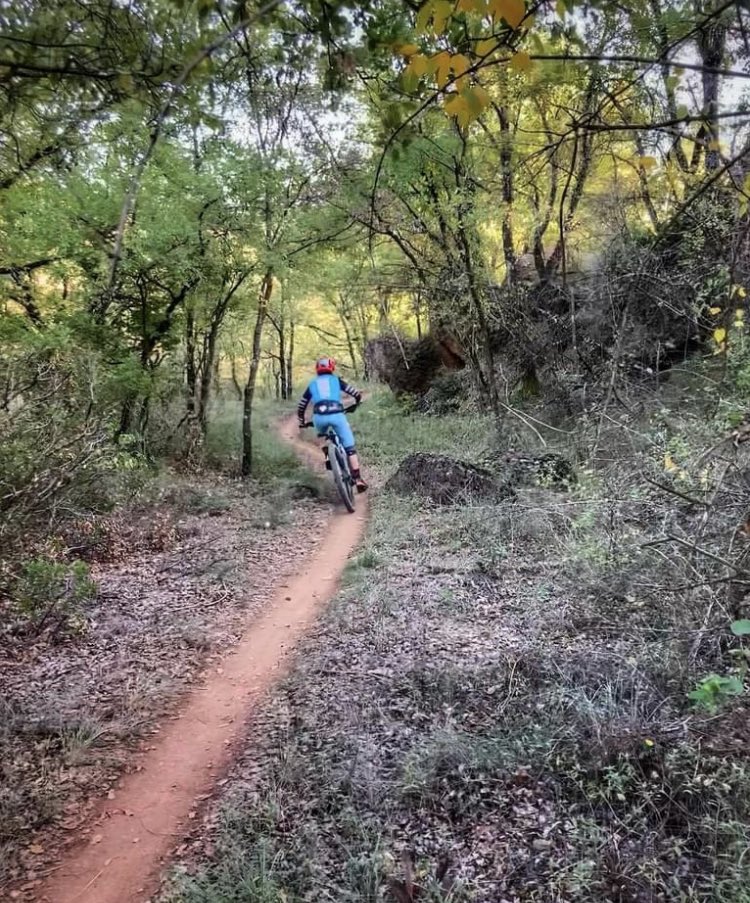 Com està el Sílex! com està el Territori Geobike!!!🍯🍁🍂

➡️Recorda, encara pots col.laborar en el nostre projecte, per fer d’aquest territori una zona de referència per a la pràctica del MTB

Més info goteo.cc/geobikelopodall

 #geobikelopodall   
<a href="/goteofunding/">𝗚𝗼𝘁𝗲𝗼</a> <a href="/ArrelatAPiA/">Arrelat Alt Pirineu i Aran</a>