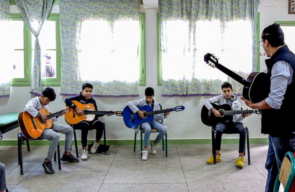 LBensliman's tweet photo. Retour du programme : l'école est belle dimanche 🙂
Ecole Abi Hourayra, Marrakech(Aref Marrakech-Safi)22 ateliers, 290 bénéficiaires,26 encadrants et des bénévoles !
Bel engagement de toutes et tous ! Merci https://t.co/onbCbEnz56