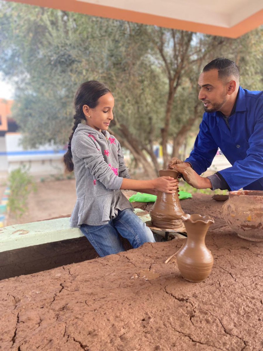 LBensliman's tweet photo. Retour du programme : l'école est belle dimanche 🙂
Ecole Abi Hourayra, Marrakech(Aref Marrakech-Safi)22 ateliers, 290 bénéficiaires,26 encadrants et des bénévoles !
Bel engagement de toutes et tous ! Merci https://t.co/onbCbEnz56