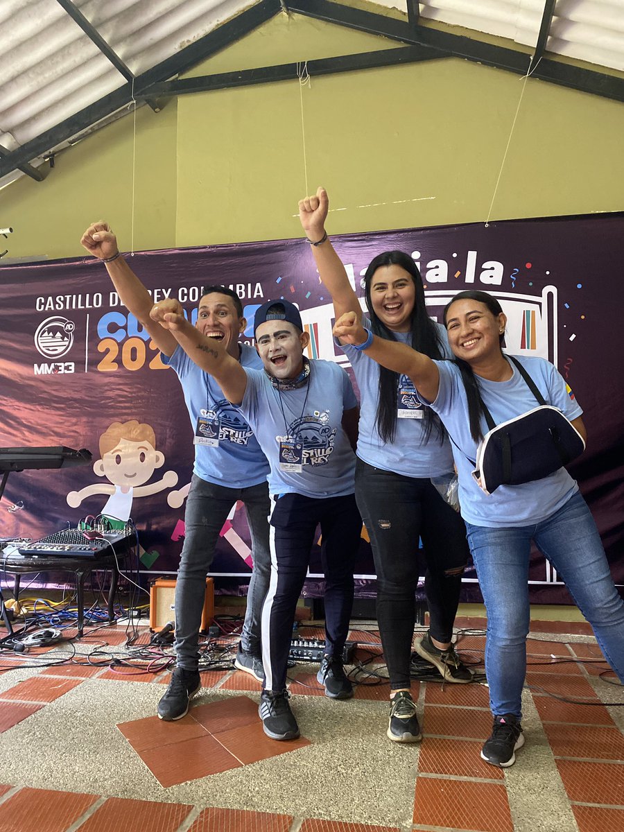 DahyannaPerez's tweet image. Lo que el mundo ve con insignificancia, aprendí a verlo con relevancia con el alma❤️
Obedecer ha sido mi meta 🏁🫡
“Porque los niños y jóvenes necesitan conocer y seguir a Jesús” #CDR2022 🇨🇴