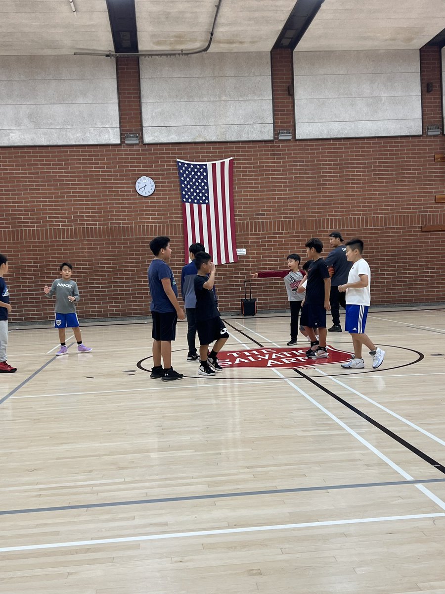 Top1Performance's tweet photo. TOP1 officially has been taking over Orange County California! Weekly classes and private sessions with coach @benjikil_ we are fortunate to have our program stretch its training service in 2 states! https://t.co/ASL67lvV27