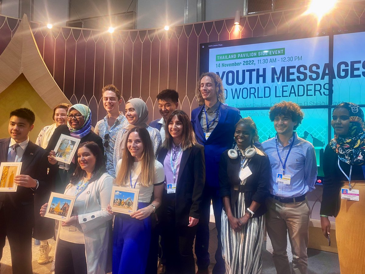 Thrilled to have shared highlights of our #ESRCFestival York youth/young people net zero manifesto at #COP27 yesterday at the Thai pavilion. The full manifesto, associated with the Nuffield Foundation project with <a href="/UniOfYork/">University of York</a> &amp; <a href="/icstudiesuk/">Institute for Community Studies</a> can be found at bit.ly/YorkNZManifesto
