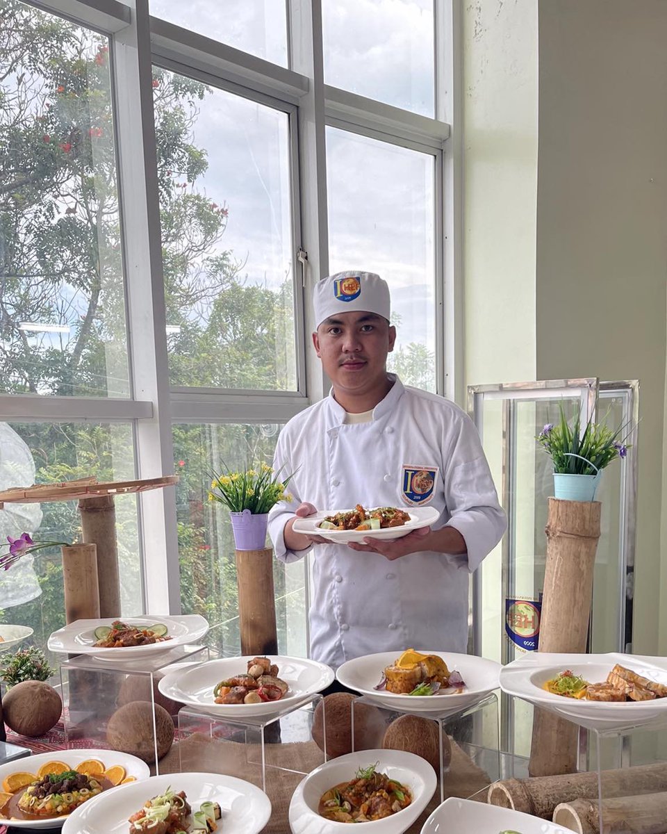 IChefOfficial's tweet photo. FILIPINO REGIONAL CUISINE|Created by our 4th year student-chefs taking Bachelor of Science in International Culinary Management during their Filipino Regional Cuisine individual face-to-face laboratory facilitated by Chef Trainer Ed Tuazon!

#ProudlyICHEF #OneJIB #CulinarySchool https://t.co/0d4zk9OaZz