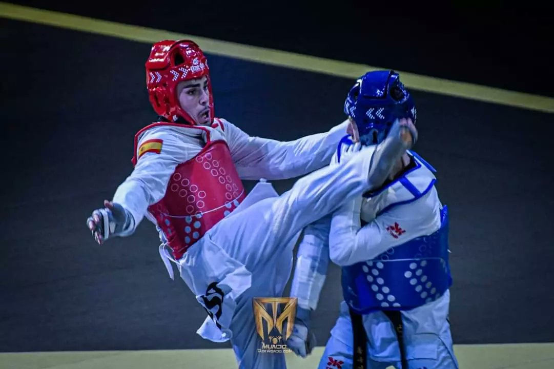 Mundotkd's tweet photo. ✍️#españa🇪🇸  sorprendiendo en el  Campeonato Mundial De Taekwondo 2022
M-80kg ☑️La final enfrentó a  Jon Cintado Arteche de España contra Woo-hyeok Park del equipo de Corea. 

🇪🇦El español Cintado Arteche es un atleta fuerte con grandes atributos de resistencia y ganas de ganar https://t.co/6CXkbAgym3