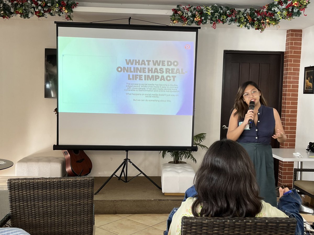 jay_beltran's tweet photo. #Now @rapplerdotcom’s @SamanthaBagayas talks about Social Media for Social Good at the #Wemboree Enhancing Local Government’s Capacity on Disaster Risk Reduction and Climate Change Adaptation @MovePH #MovePH https://t.co/rrUXepEgFx