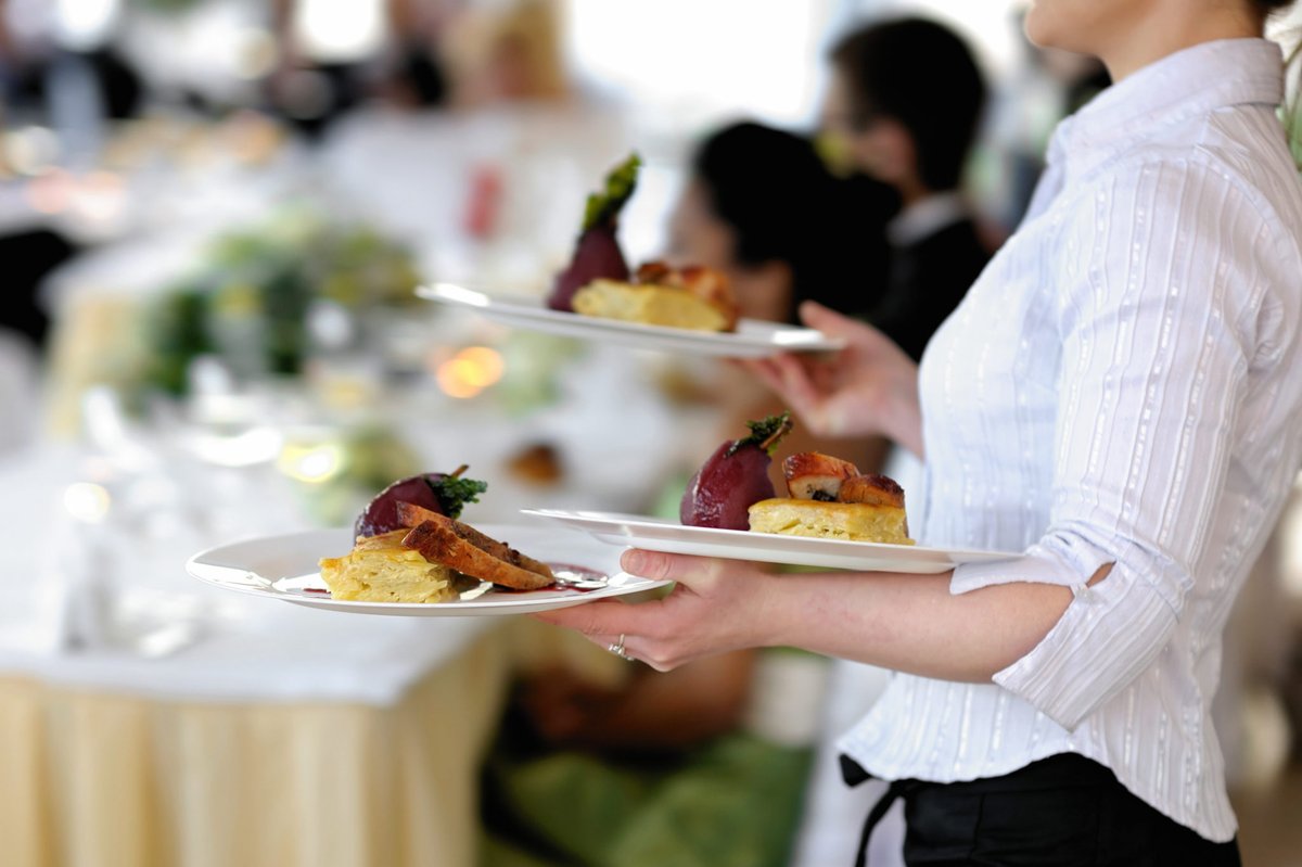 Madeira's tweet photo. As we approach the Christmas period, this is your annual reminder to be kind to people who work in hospitality, even when they make a mistake.
... https://t.co/WHYyxlACI8