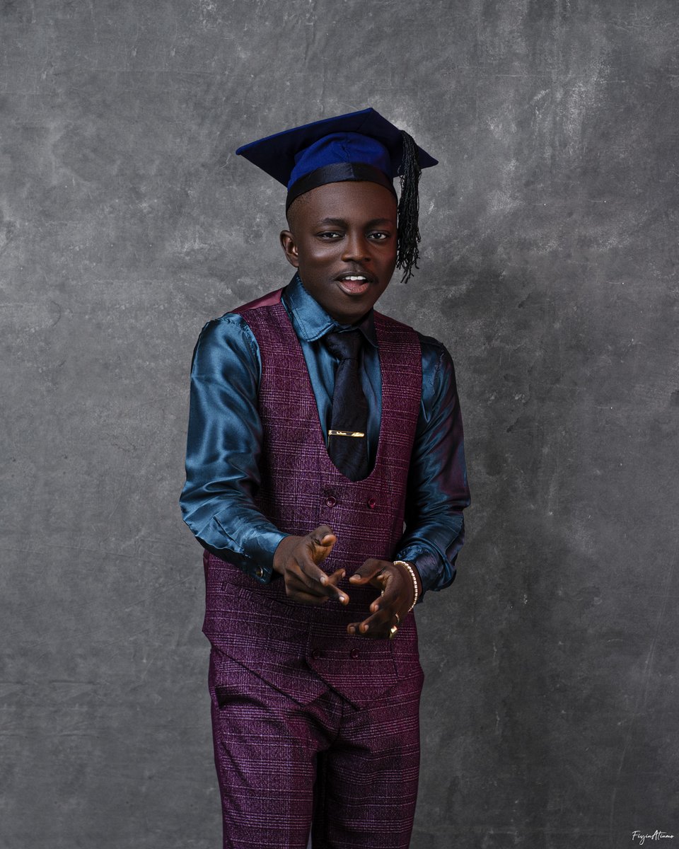 timi_FN's tweet photo. Faniyi I. Timilehin 

https://t.co/gBBOWhnSDf (ED) Education/Political Science (Hons.) (Ibadan)

Onward, to Greater Things 🥂 https://t.co/5uyWFNNcyx
