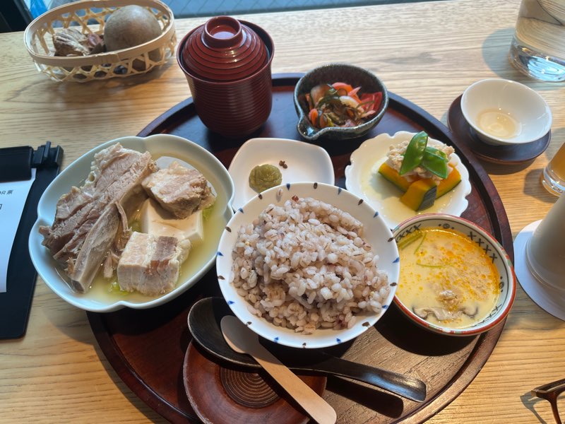 ますみ tweet media