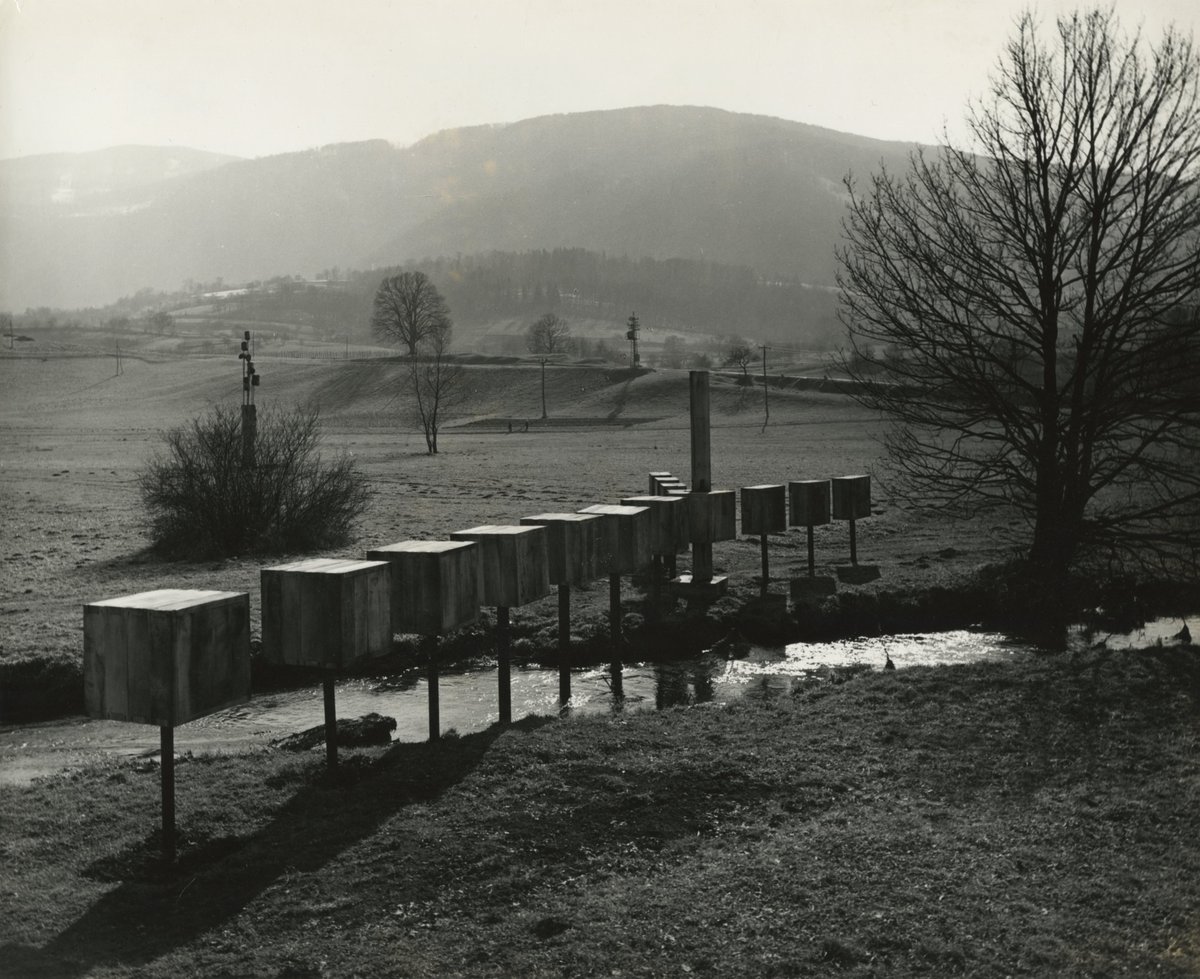 #opencall
<a href="/GalerijaBJ/">Galerija Božidar Jakac</a> is calling for artists to take part at International Symposium of Sculptors Forma viva 2023.
Deadline: 19 December 2022
#formaviva #sculpture #art #nature 
galerija-bj.si/en/novice/novi…