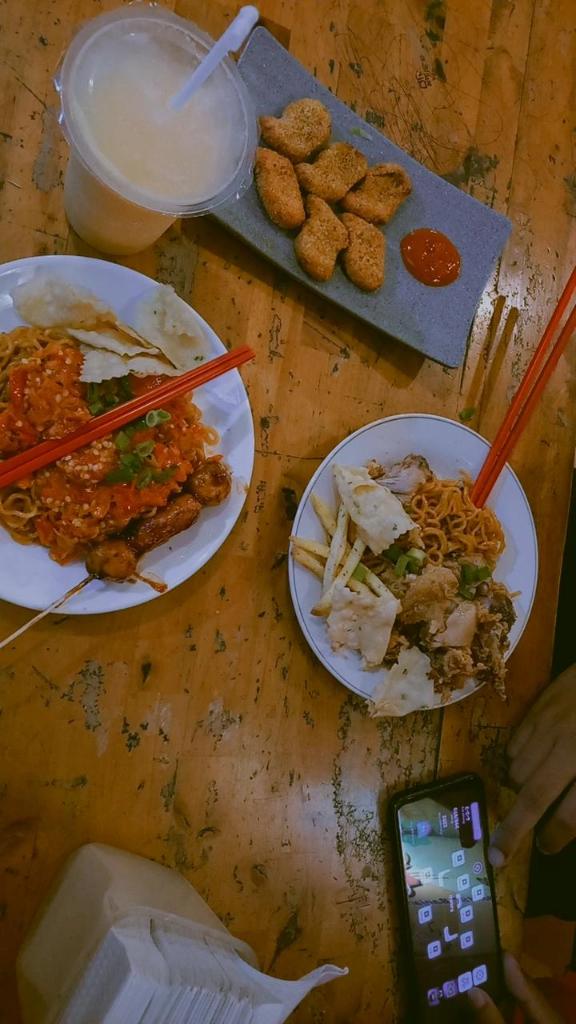 sansansusanT's tweet photo. @FOODFESS2 mie level 10 https://t.co/H7sTatlbYt