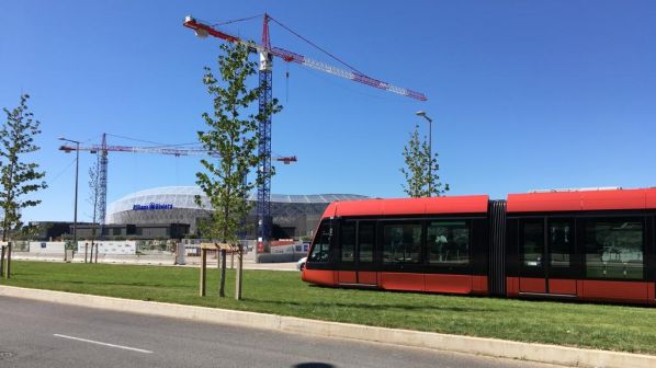 SaveATrain's tweet photo. Around the city - https://t.co/NJeUtd6lyQ #trains #lightrail# trains #ingerop #nice #niceville #cotedazur #southernfrance #france #railproject #railline https://t.co/zuluNAPLnt