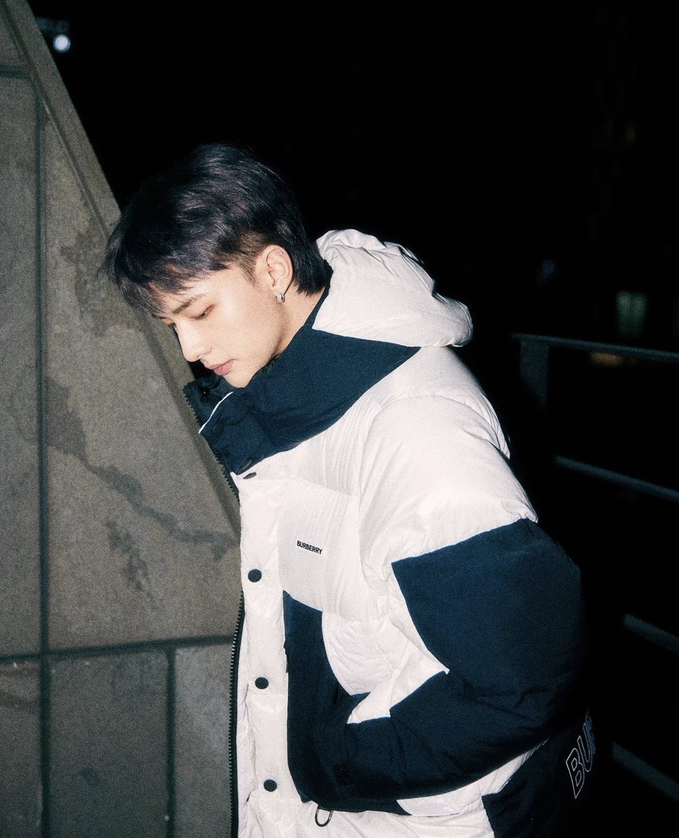 i’ve never been so KWNDOXJWOE over someone’s hair before