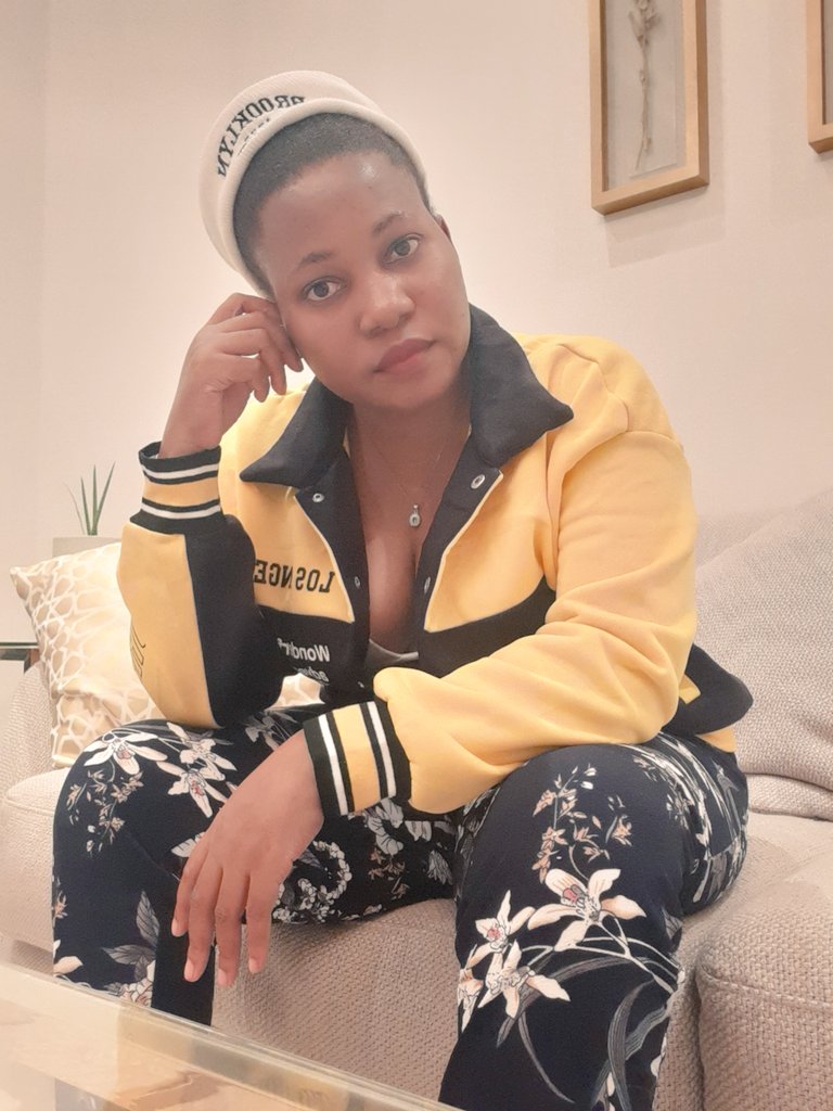 aminah_1611's tweet photo. Few hours to enter the new age. Don't no wt new age brings for me but im ready!
#novembergirl ♏ https://t.co/7w1hkCKUMC