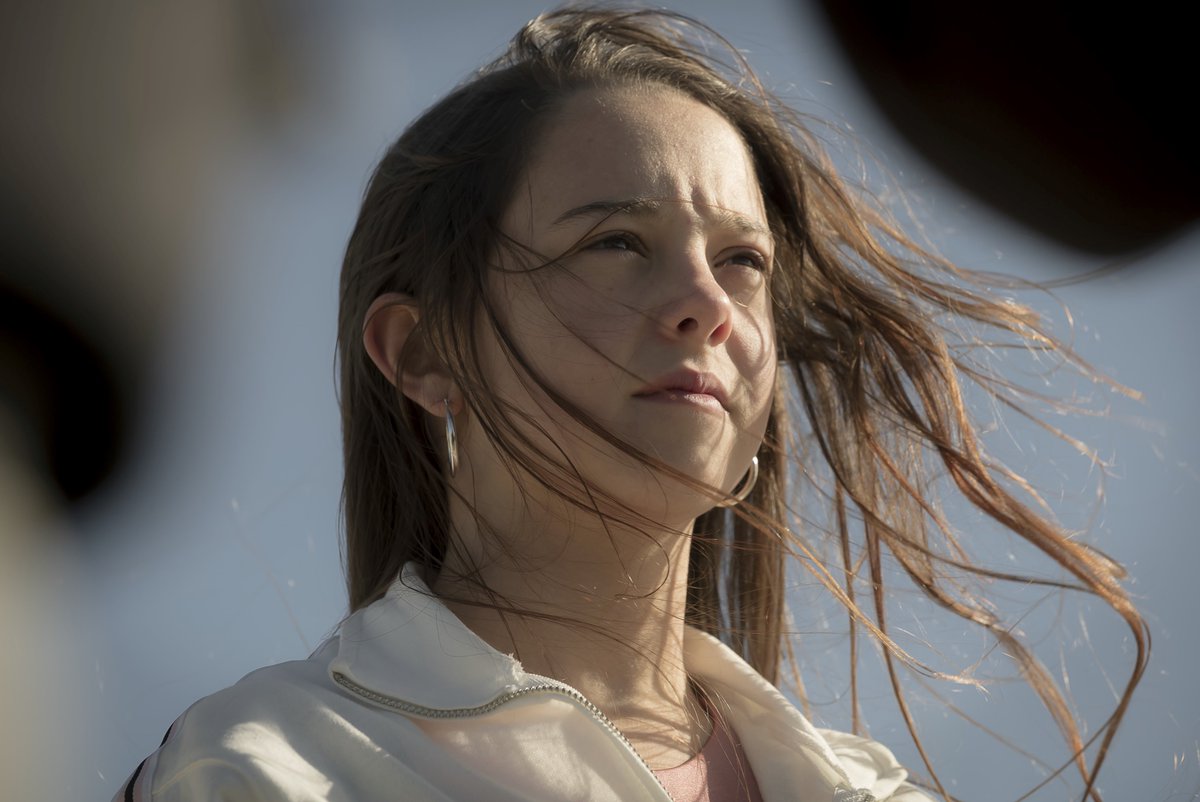Tras el éxito de 'Las niñas', vuelve la cineasta #PilarPalomero a echar una mirada femenina a la adolescencia, esta vez con la maternidad precoz como tema central. #ÁngelaCervantes y la debutante #CarlaQuílez encabezan desde este viernes 18 #LaMaternal:

aisge.es/los-estrenos-d…