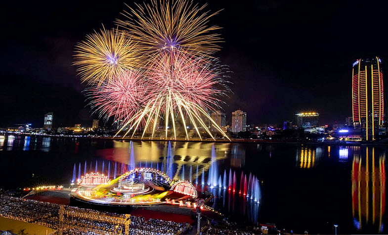 Da Nang reopens international fireworks festival
Read more: travelauthenticasia.com/travel-news/vi…
Hotline: 091 222 14 42
Website: travelauthenticasia.com
Email: info@travelauthenticasia.com
#travelauthenticasia #southeastasia #southeastasiatravel #southeastasiatrip #vietnam #vietnamtravel