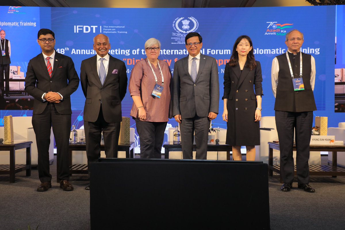 48th IFDT Annual Meeting⬇️
Engrossing 1st panel “Diplomat’s toolkit:How to equip diplomats of today for the challenges of tomorrow?”with <a href="/rkyte365/">Rachel Kyte</a> <a href="/PankajSaran11/">Pankaj Saran</a> @NikhilSethUN &amp; Dr Kyung Eun-young,Dir(KNDA), moderated by <a href="/doctorsumitseth/">Dr Sumit Seth, Ambassador of India - भारत 🇮🇳</a> , concludes.
#IFDTinIndia 
#AmritMahotsav