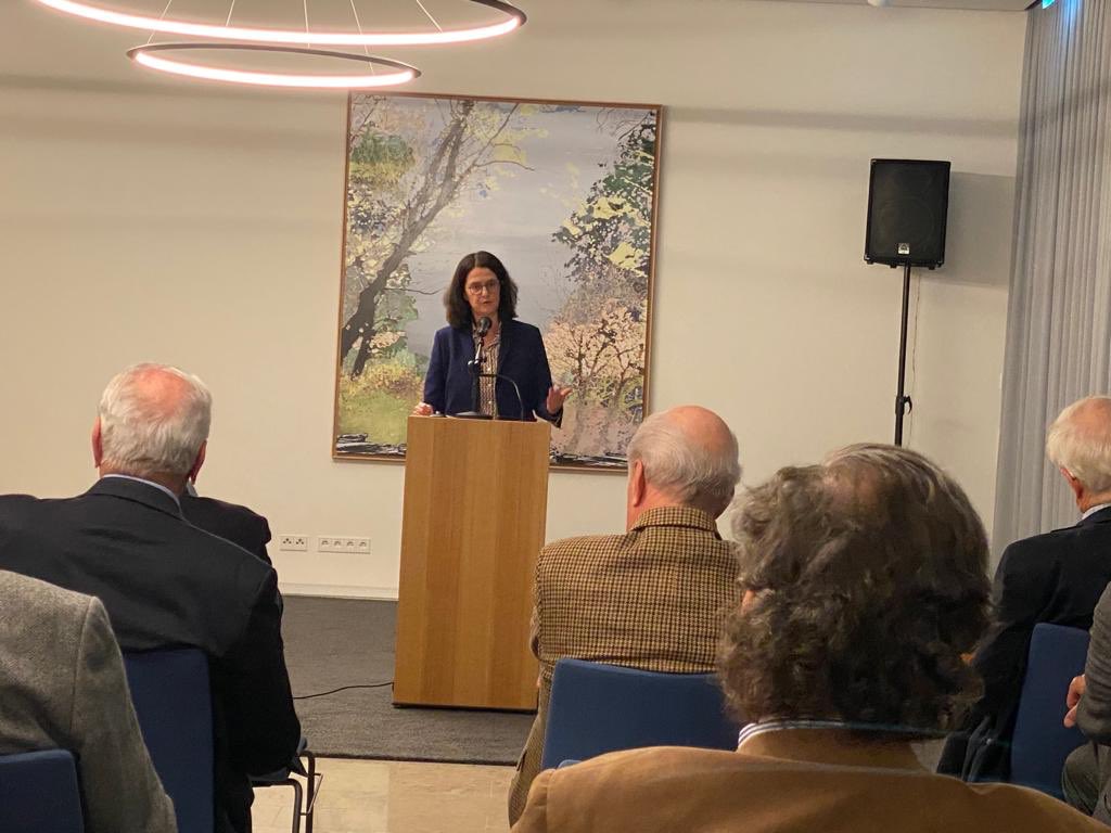 Ludger Siemes tweet media