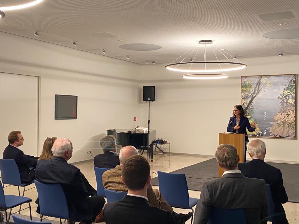 Ludger Siemes tweet media