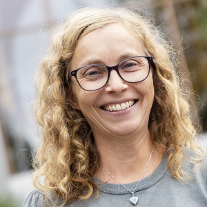 Uppsala universitet (@uppsalauni) on Twitter photo Varje år presenterar Ny Teknik en lista över 33 lovande unga tech-företag i Sverige som bedöms ha framtiden för sig. På årets 33-lista finns sex innovationsbolag med koppling till forskning och utbildning vid Uppsala universitet. Läs mer om dem här: uu.se/nyheter/artike… Varje år presenterar Ny Teknik en lista över 33 lovande unga tech-företag i Sverige som bedöms ha framtiden för sig. På årets 33-lista finns sex innovationsbolag med koppling till forskning och utbildning vid Uppsala universitet. Läs mer om dem här: uu.se/nyheter/artike…