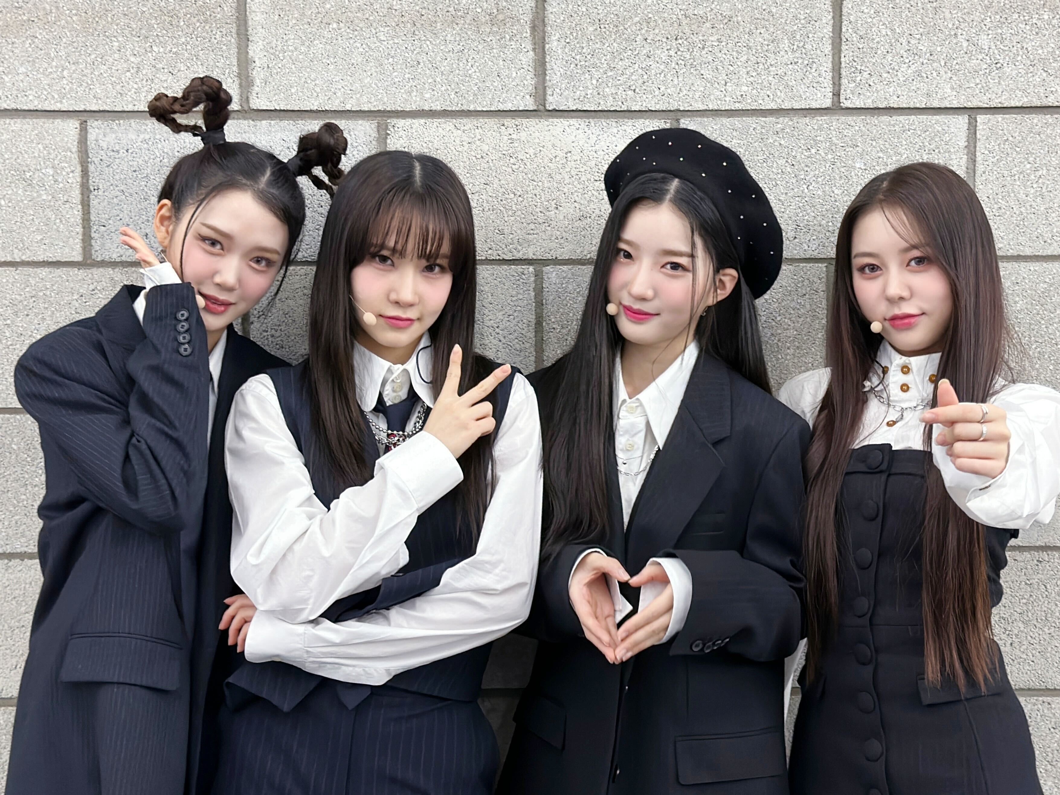 FhlwAIlaYAIE_uM?format=jpg&name=4096x4096